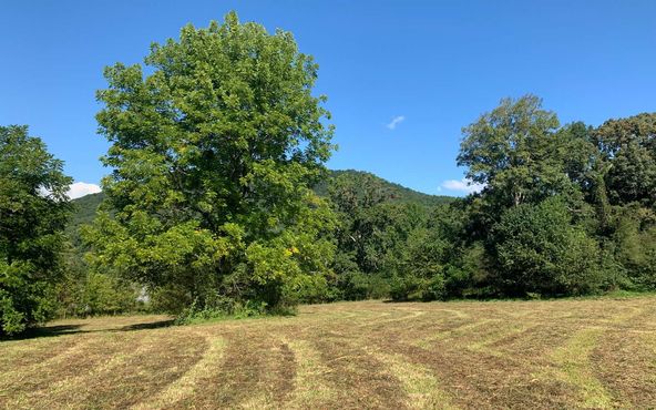 69 Hwy 64 W, Hayesville, NC 28904